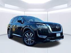 2022 Nissan Pathfinder Platinum